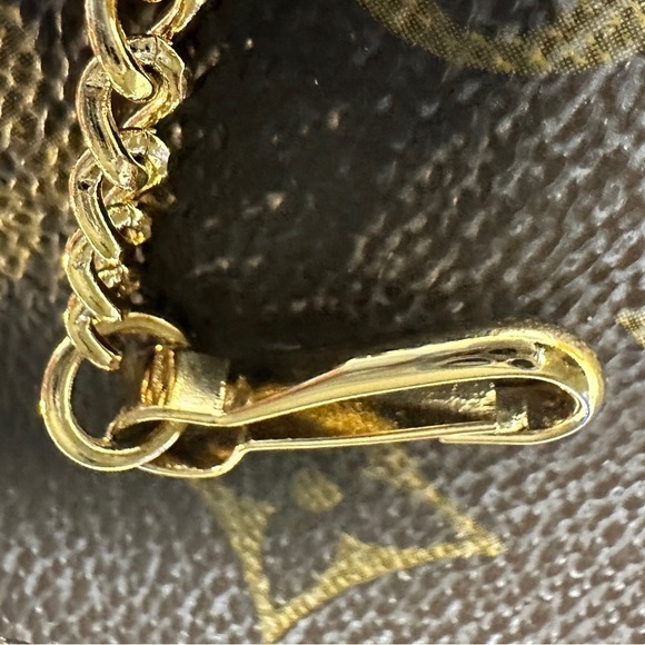 AUTHENTIC Louis Vuitton Monogram Toiletry Pouch - Picture 15 of 16